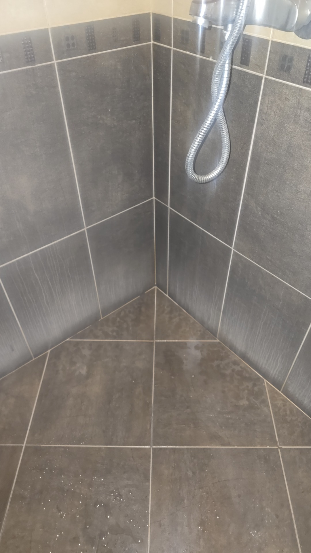 Before photo for Почистване на баня